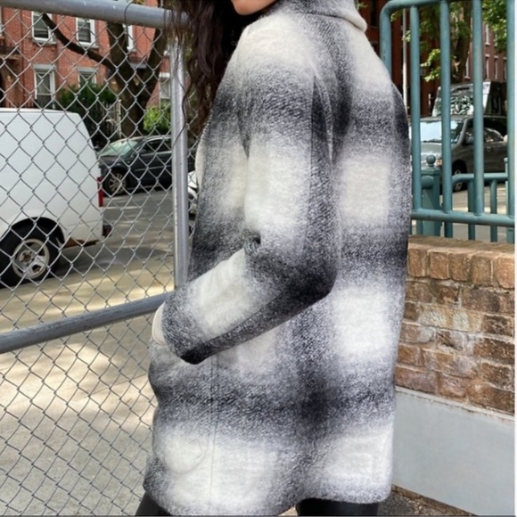 NWT Aritzia off-duty jacket - Picture 4 of 14